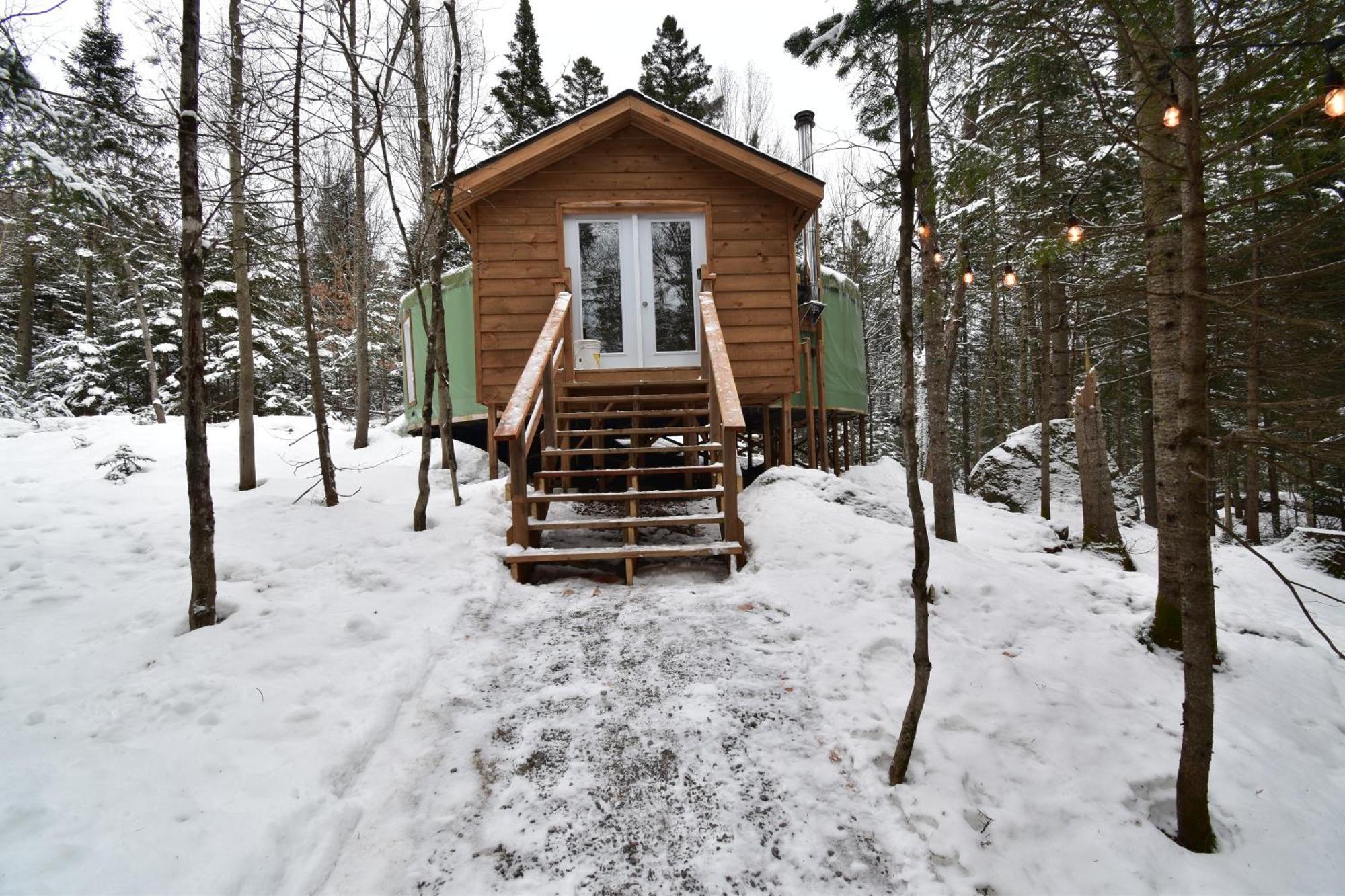 Le Partage Lodge: Destination Plein Air Et Sociale Val-Morin Buitenkant foto